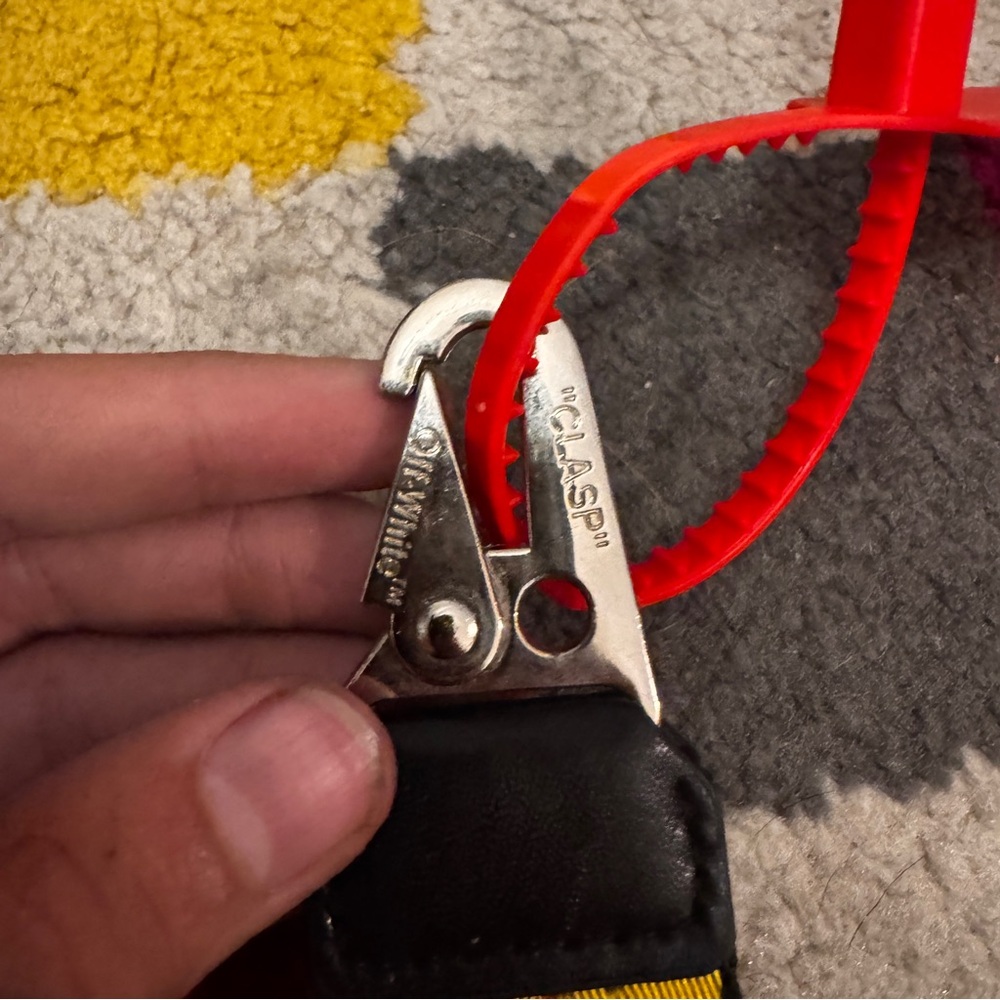 Off-White utility keychain